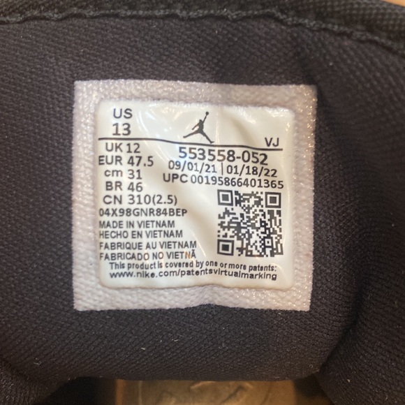 Air Jordan 1 Low 'Shadow Toe' - Picture 12 of 12